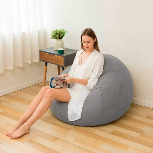 15315478980-sofa-poltrona-puff-inflavel-aveludado-impermeavel-cinza-6.jpg